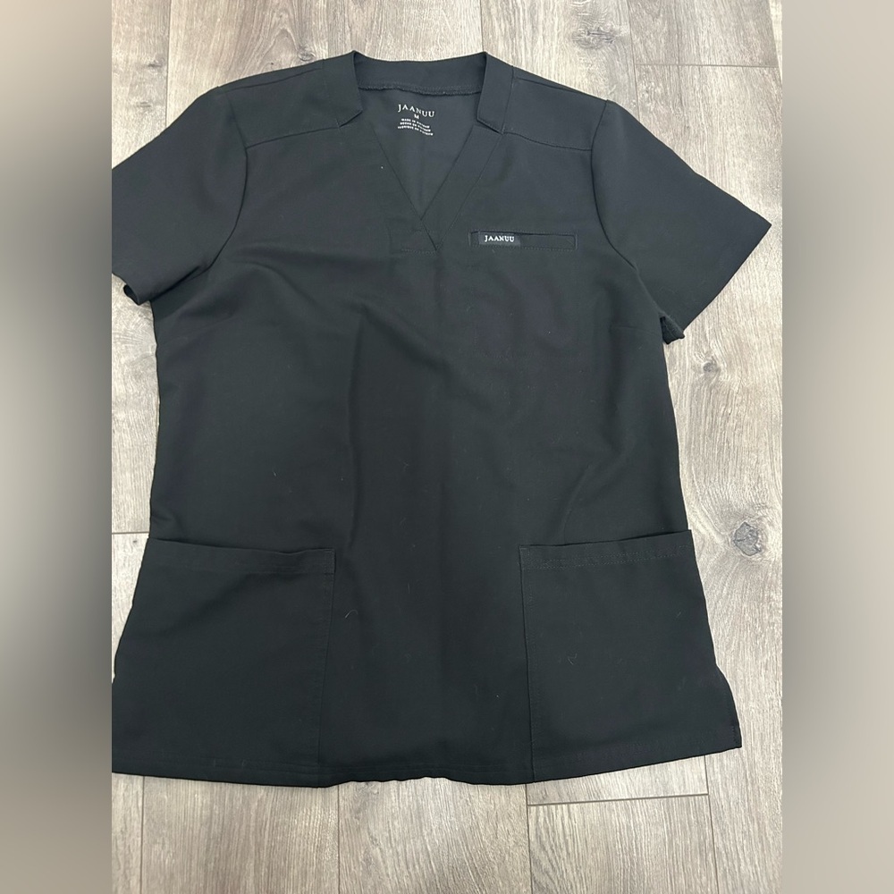 Jaanuu Helia V-Neck Scrub Top